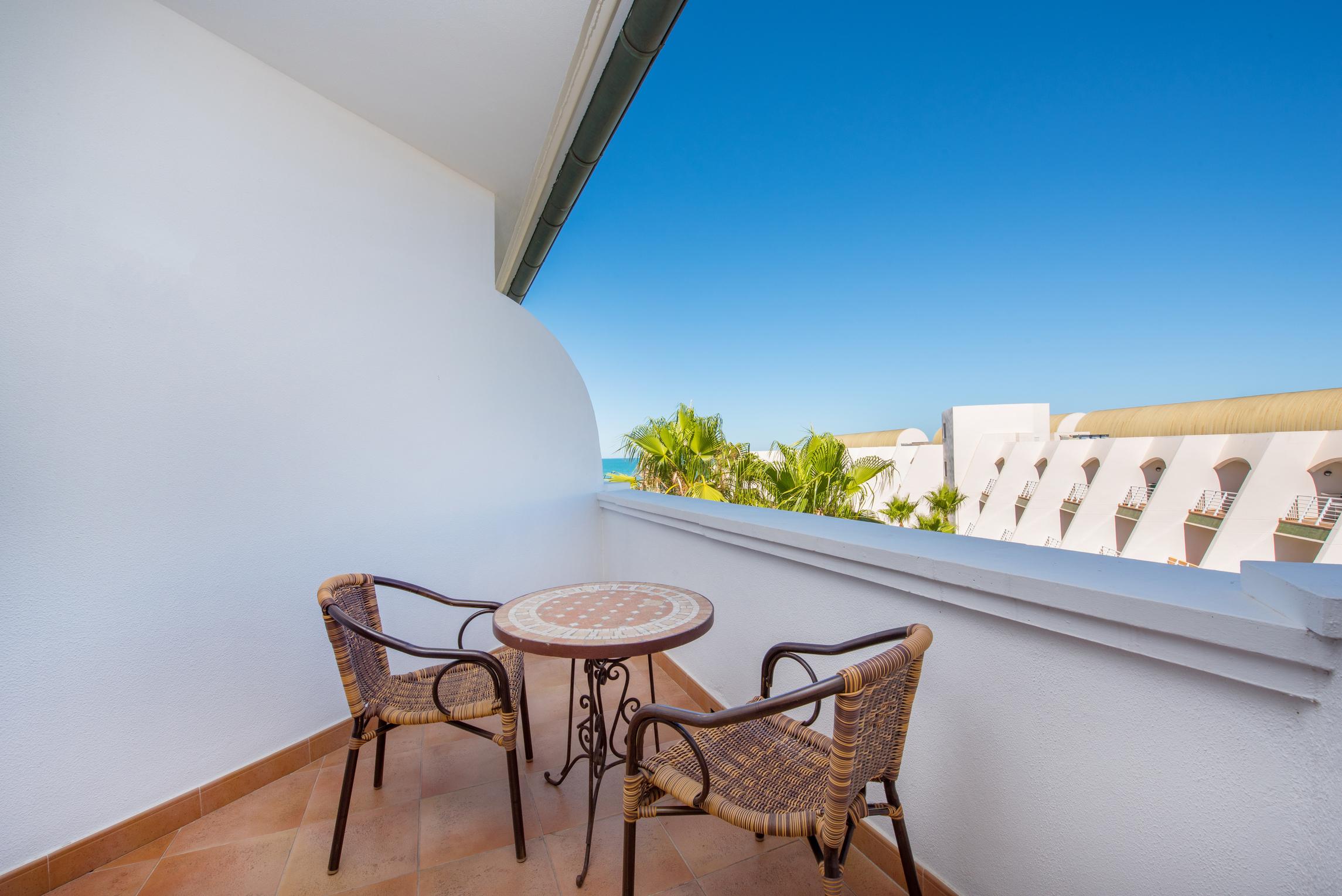 Iberostar Selection Andalucia Playa Hotel Chiclana de la Frontera Ngoại thất bức ảnh A balcony