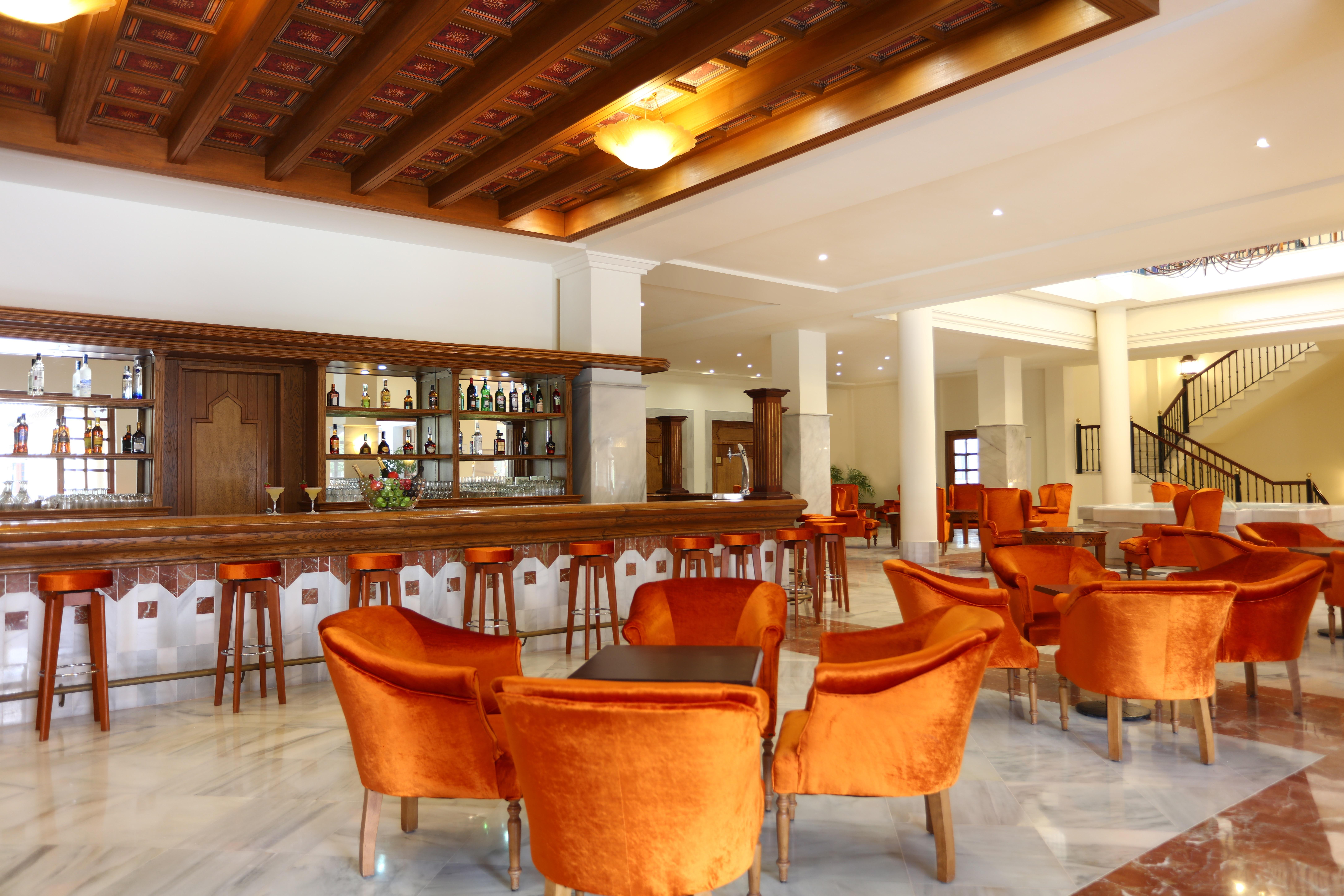 Iberostar Selection Andalucia Playa Hotel Chiclana de la Frontera Ngoại thất bức ảnh The bar at the hotel