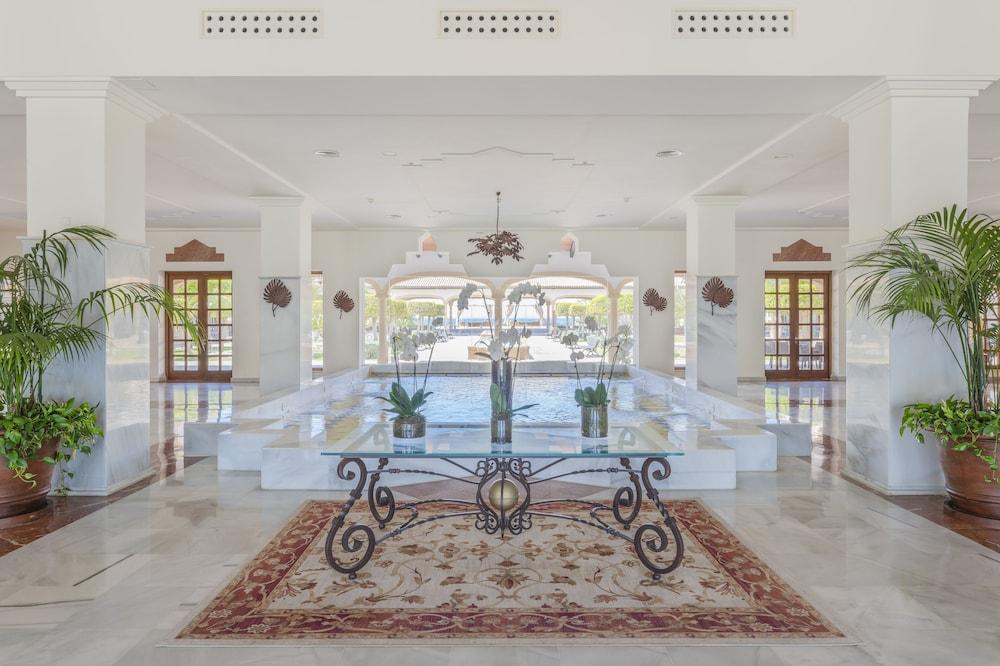 Iberostar Selection Andalucia Playa Hotel Chiclana de la Frontera Ngoại thất bức ảnh Interior of the hotel